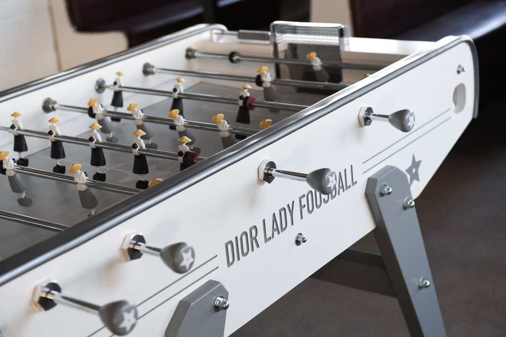 Dior lady foosball2