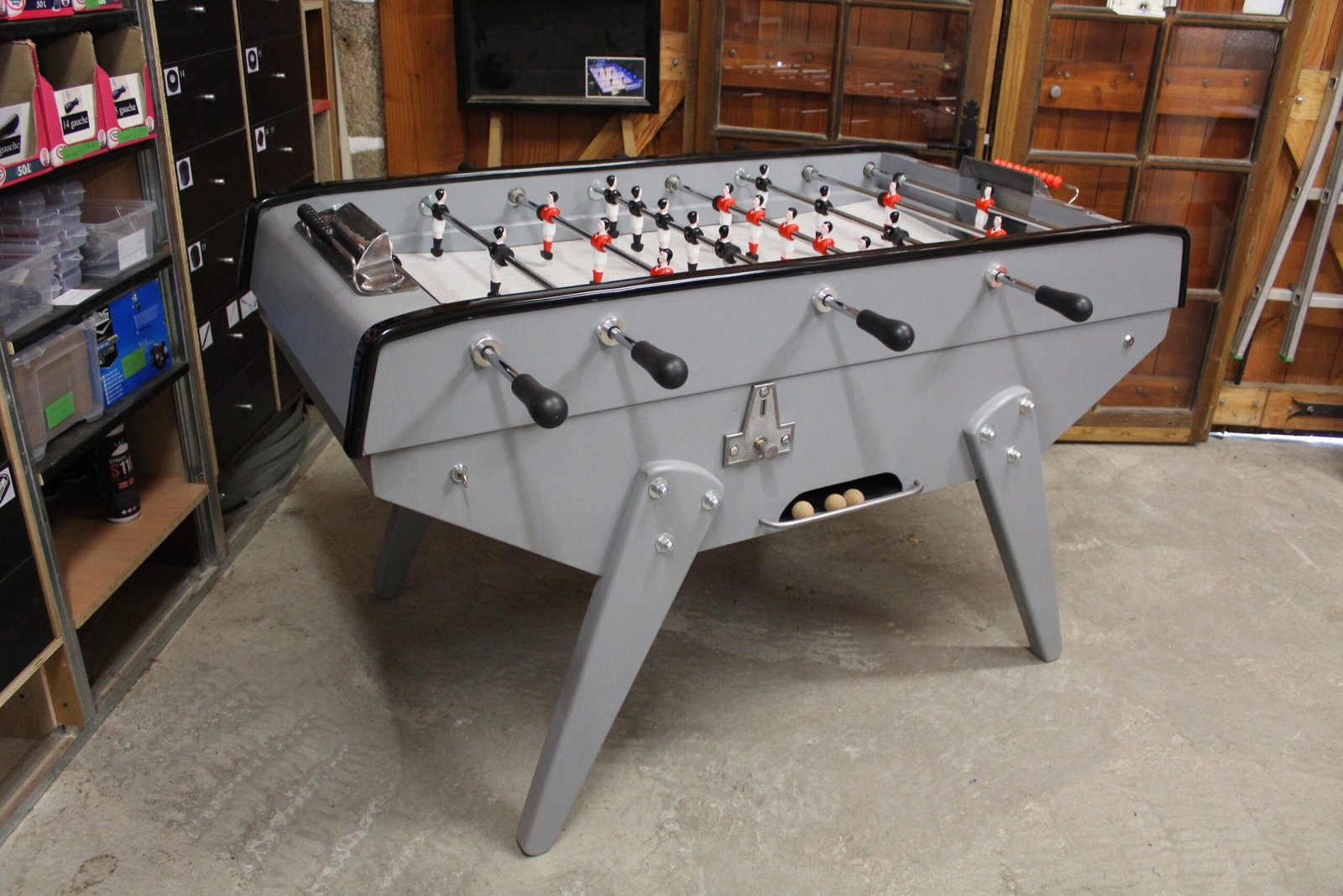 Rénovation-baby-foot-Monzini